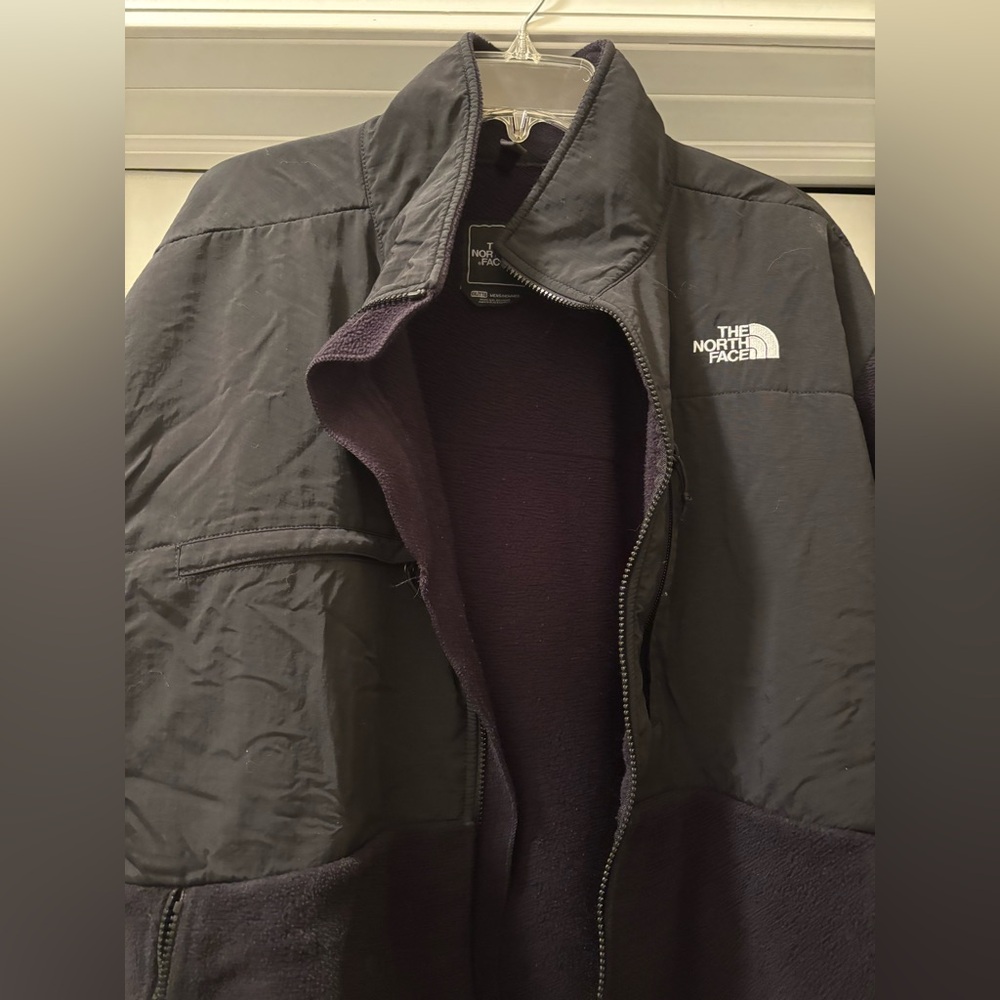 The North Face Men's Black Denali Polartec Fleece Jacket